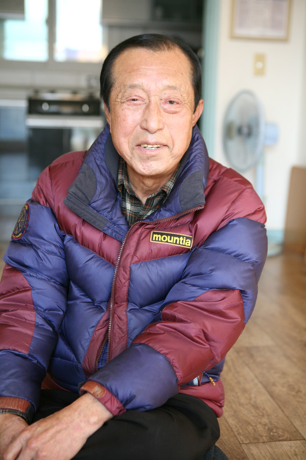 임기 내에 반드시 마을회관 문제만은 해결하고 싶다는 김병봉 이장은 아무리 사소한 문제라도 13명의 개발위원들과 상의를 한 후 실행에 옮긴다고 했다.